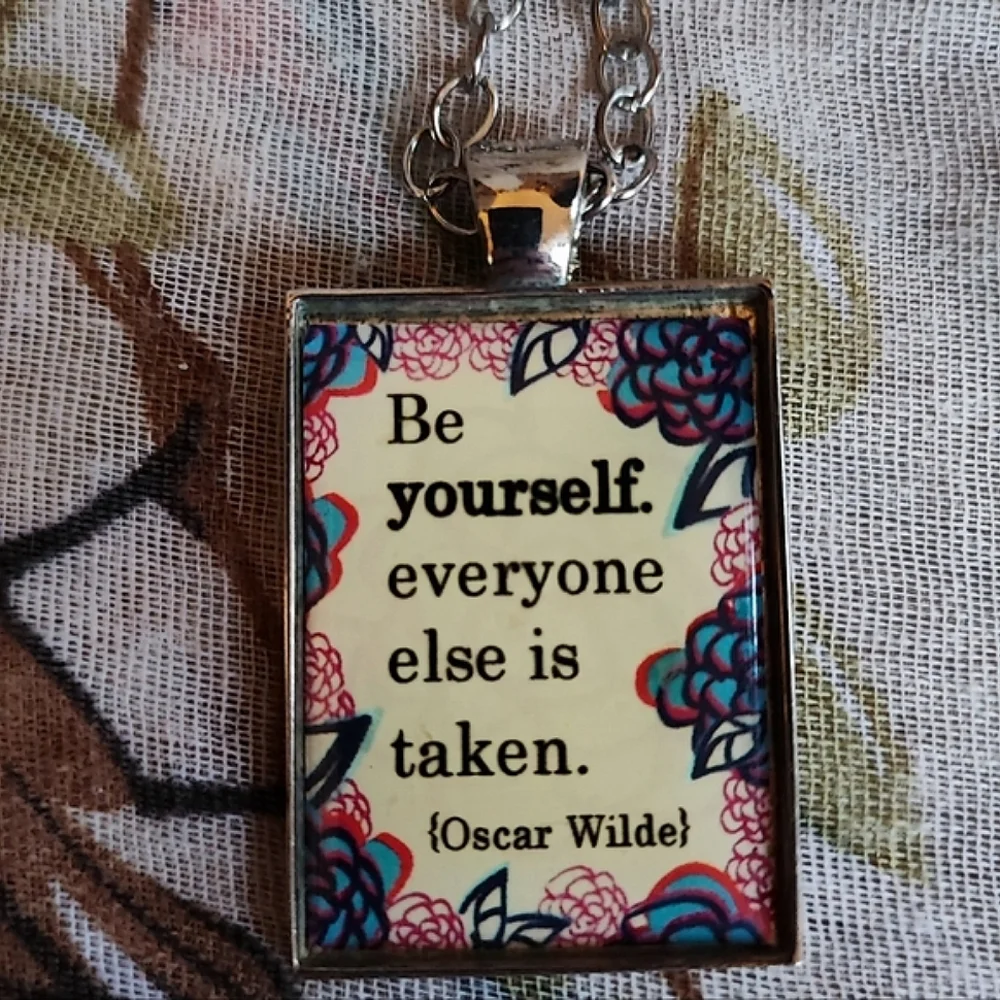 Inspirational Motivational Pendant Oscar Wilde Quote Be Yourself Necklace NWOT